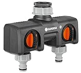 Gardena 2-Wege-Verteiler: Anschlussmöglichkeit für 2 Geräte an den Wasserhahn, passend zu Gardena Bewässerungscomputern & -uhren, Wasserdurchfluss regulier- und absperrbar (8193-20), 10 x 10 x 5 cm