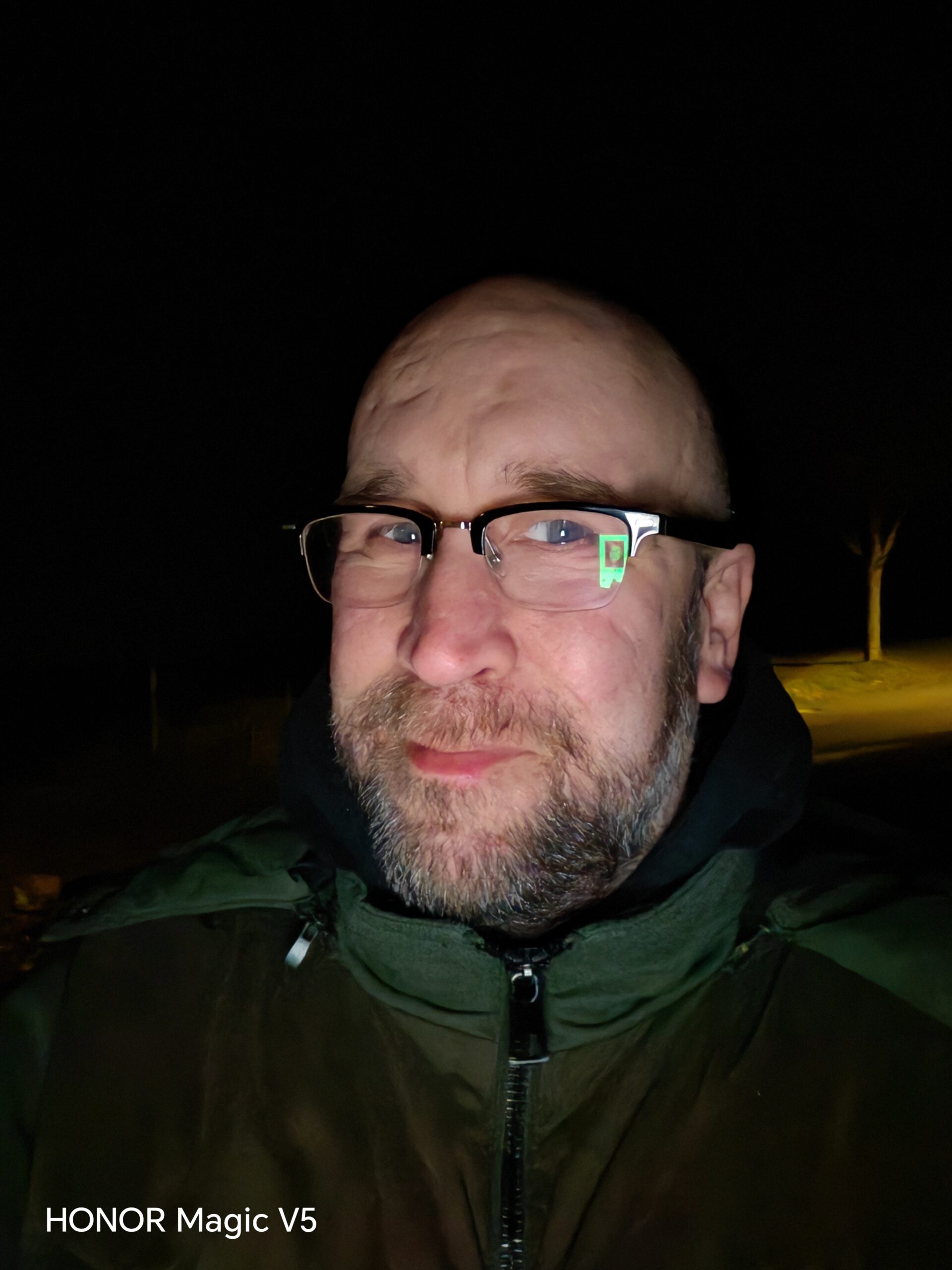 HONOR Magic V5 - Nachtportrait