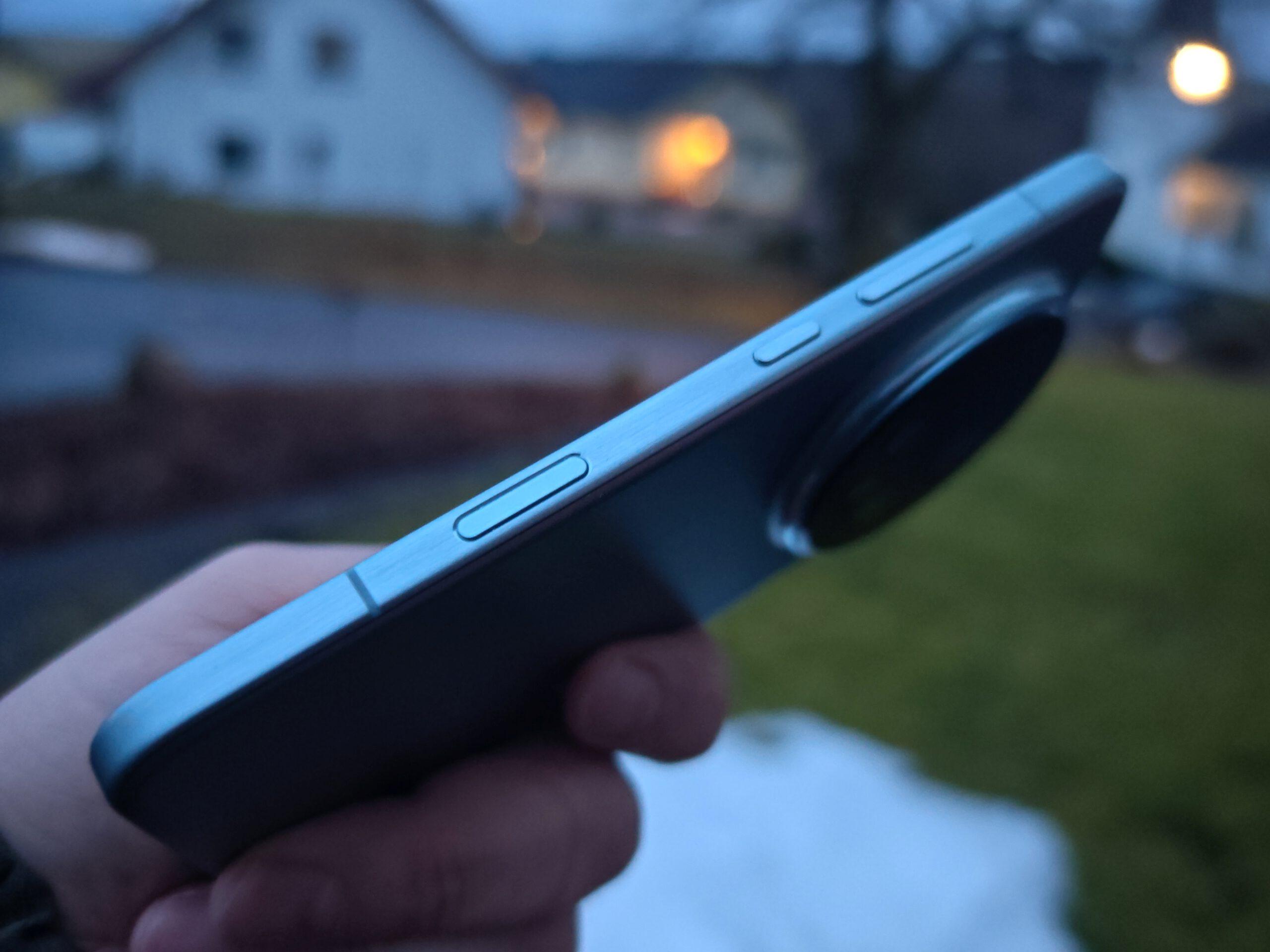 HONOR Magic 8 Pro - rechte Seite mit Ai Button